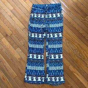 Printed American Eagle pants